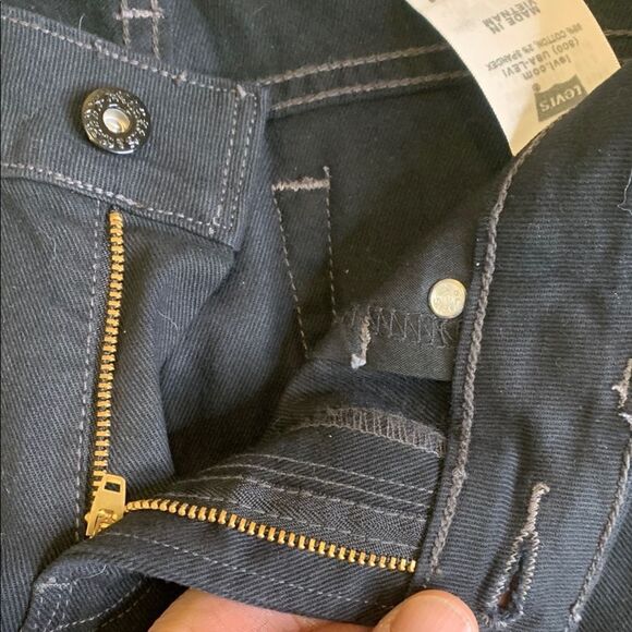 Levi's NWT, Women's Black low bootcut 545 Jeans - Picture 8 of 14
